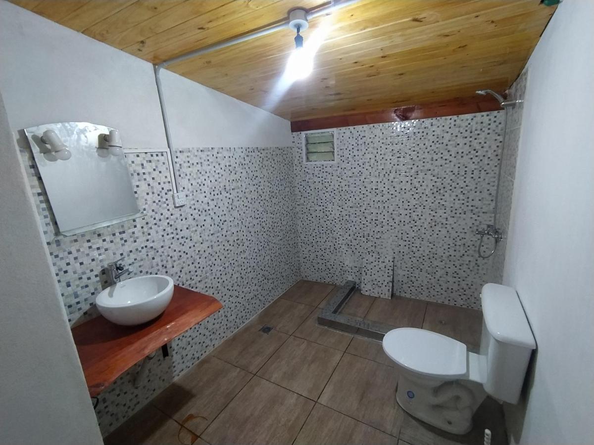 Huellas Hostel Lago Puelo Esterno foto