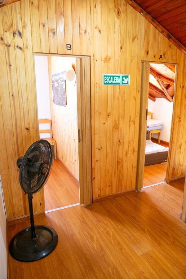 Huellas Hostel Lago Puelo Esterno foto